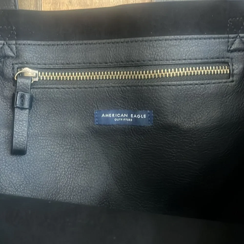 American Eagle Outfitters Tote Purse in black